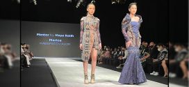 Panggung Indonesia Fashion Week 2022 Digemerlapi Busana Karya Emas 14 Desainer NTT