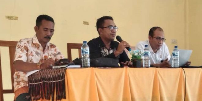 Ketua Bapenperda Dominikus Dady Lado Sosialisasikan Ranperda Kabupaten Sabu Raijua Ke Masyarakat